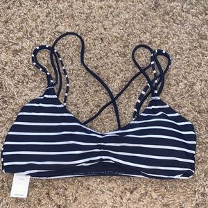 BRAND NEW aerie bikini top